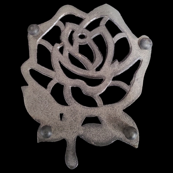 Vintage Cast Iron Rose Made in Japan - Picture 2 of 3